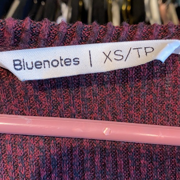 Don’t wear anymore, good condition, size extra small. - Picture 2 of 3